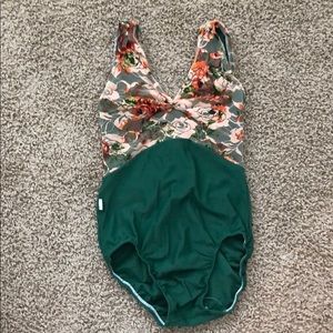 Lonereed designs custom leotard